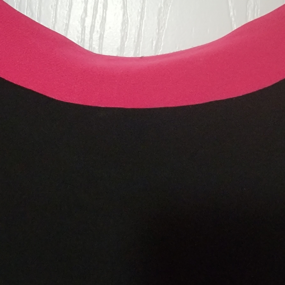 SUZIE IN THE CITY BLACK & PINK SHEATH DRESS - Picture 3 of 9